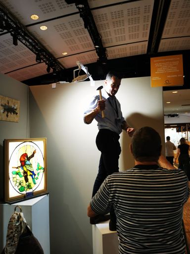 Stand B32